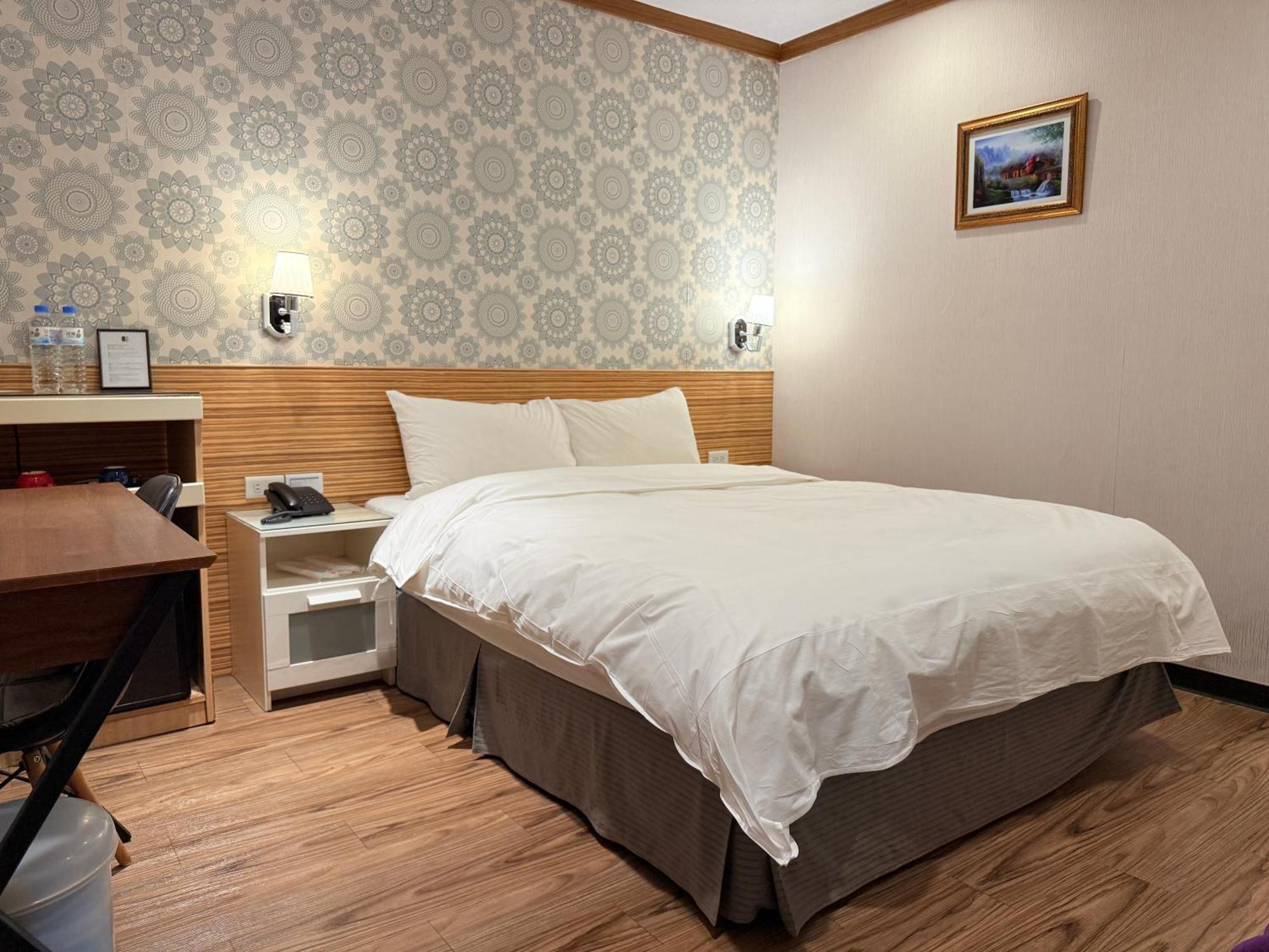 泊居旅店 Oursinn Hotel تايبيه المظهر الخارجي الصورة