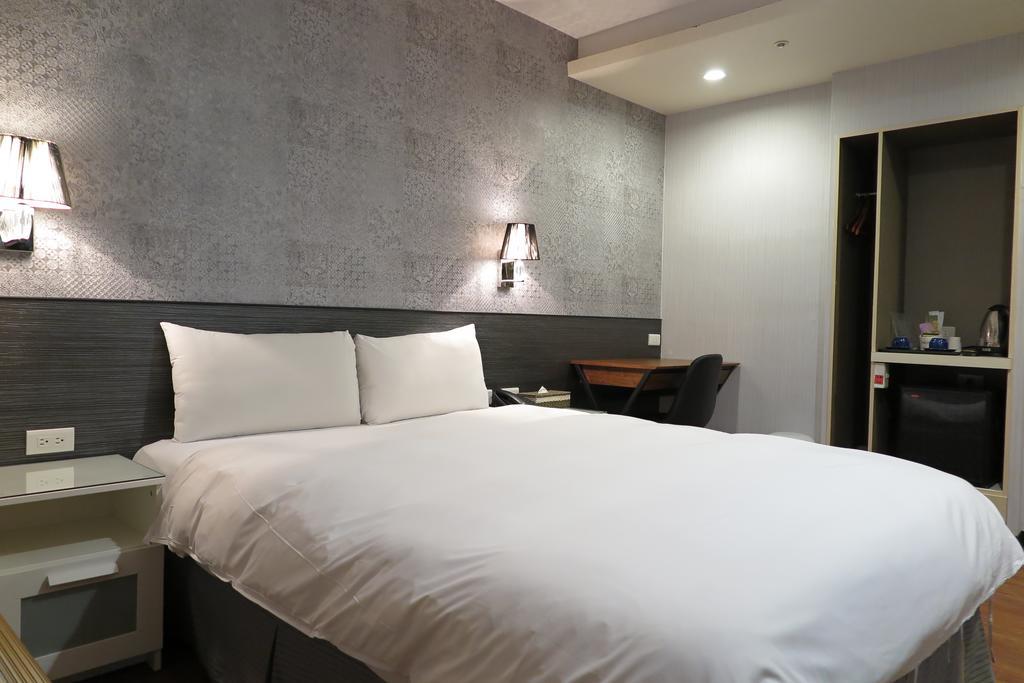 泊居旅店 Oursinn Hotel تايبيه المظهر الخارجي الصورة