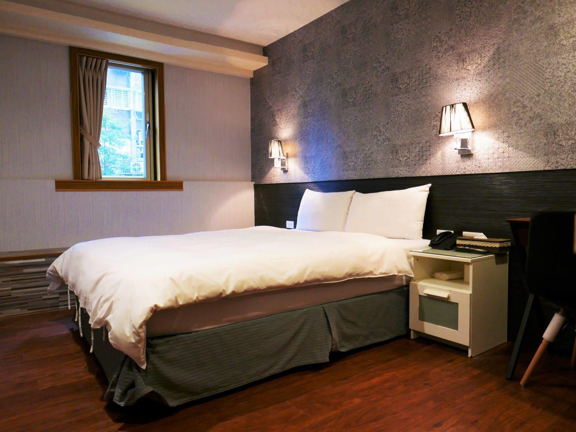 泊居旅店 Oursinn Hotel تايبيه المظهر الخارجي الصورة