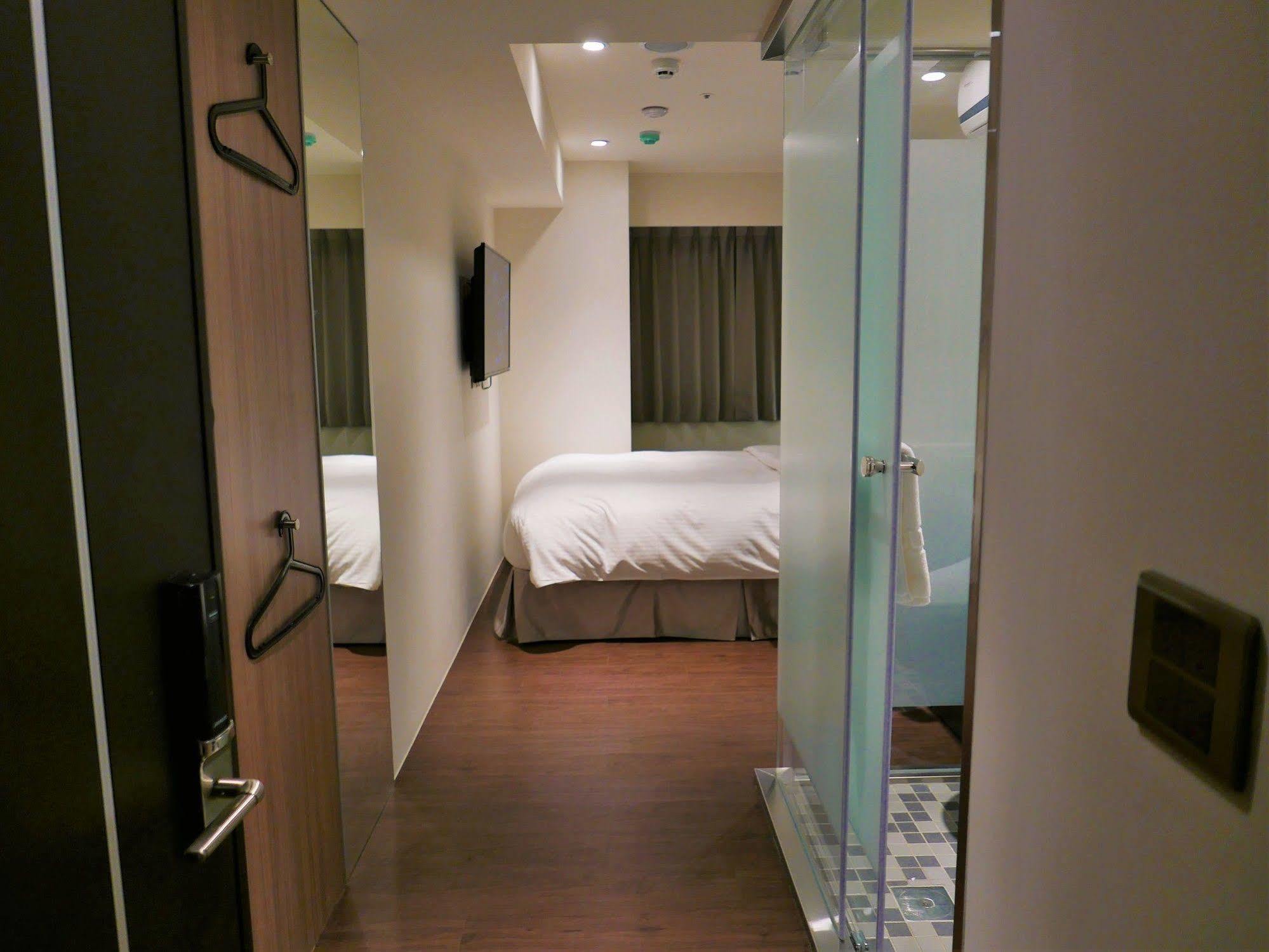 泊居旅店 Oursinn Hotel تايبيه المظهر الخارجي الصورة